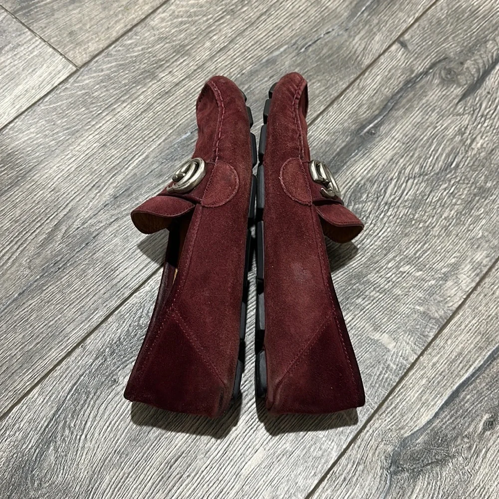 • Gucci • Men’s Authentic Suede GG Logo Drivers Burgundy Red 6.5
